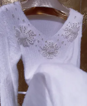 עבודה כבדה חרוזים פנינה סרגה סוודר נשים תלת-מימדי פרח קטיפה V-צוואר Pullovers