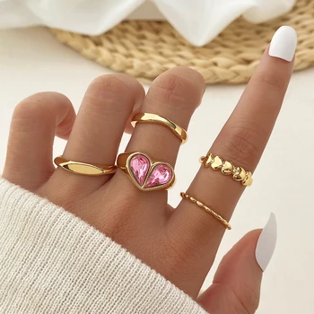 IPARAM חמוד ורוד גביש זירקון לב טבעות להגדיר גותי גיאומטריות צבע זהב טבעת לנשים מתנה למאהב תכשיטי אופנה